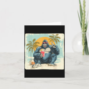 Grappige strandgorilla met cocktails en palmbomen kaart