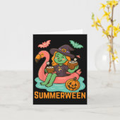 Grappige Summerween Lieve Heks Drijvend In Flaming Kaart (Gele Bloem)
