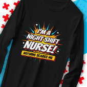 Grappige superheld nachtdienst verpleegkundige waa t-shirt