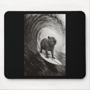 Grappige Surfende Capyra Selfie Op Surfplank Stran Muismat