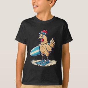 Grappige surfende kip met flippers strandontwerp t-shirt
