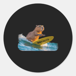 Grappige Surfing Capyra Realistisch Zonsondergang Ronde Sticker