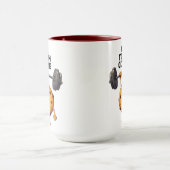 Grappige Taai Koekje Hanteert Halter Mok (Midden)