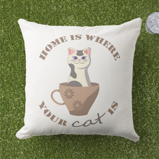 Grappige tekst Home is waar je kat in beker zit Buitenkussen (Gras)