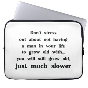 Grappige tekst over vrouwen en mannen. laptop sleeve