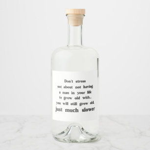 Grappige tekst over vrouwen en mannen. likeurfles etiket
