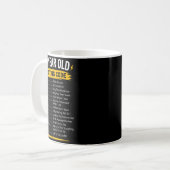 Grappige tekstcode voor 70-jarigen cadeau voor koffiemok (Voorkant links)