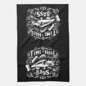 Grappige tijd om Bass Vissen Boat Haul Theedoek (Verticaal)