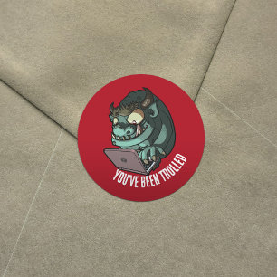 Grappige trol Je hebt een laptop Cartoon gekregen Ronde Sticker