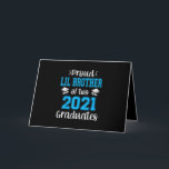 Grappige trotse kleine broer van 2021 afgestudeerd kaart<br><div class="desc">Grappige trotse kleine broer van 2021 afgestudeerden 
Maakt een geweldig geschenk voor de zoon van een zwangere moeder. Maakt ook een geweldig geschenk voor de verjaardag van een broer.
Het beste ongewone cadeau voor vrienden collega's en familieleden met kerst dankdag halloween jubileum vakanties.</div>