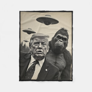 Grappige Trump Bigfoot Selfie Met Ufos Weird Alien Fleece Deken