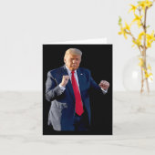Grappige Trump-dans Dansen als een misdadiger Stem Kaart (Gele Bloem)