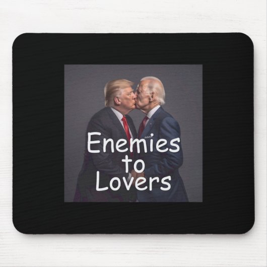 Grappige Trump en Biden zoenen Muismat (Voorkant)
