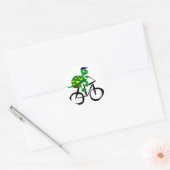 Grappige Turtle Riding Bicycle Ronde Sticker (Envelop)