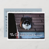 Grappige Tuxedo Cat op het dak Verhuisaankondiging Aankondigingskaart (Voorkant / Achterkant)