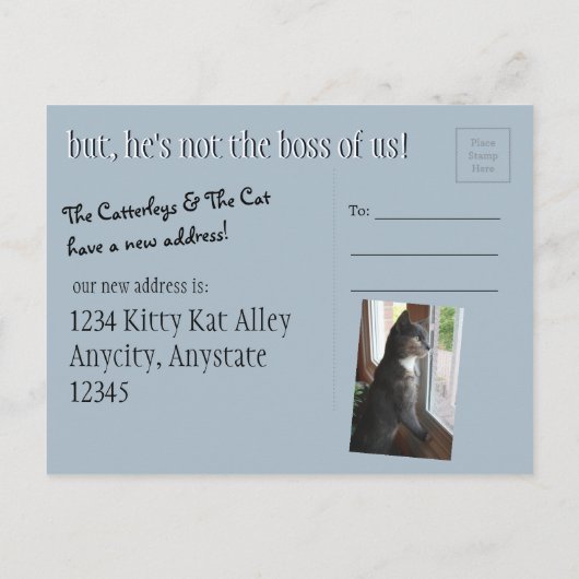 Grappige Tuxedo Cat op het dak Verhuisaankondiging Aankondigingskaart (Achterkant)