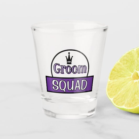 Grappige typografie "Groom squad" gepersonaliseerd Shot Glas (Voorkant)