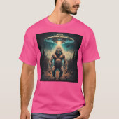 Grappige unieke Bigfoot-selfie met UFO's Weird T-shirt (Voorkant)