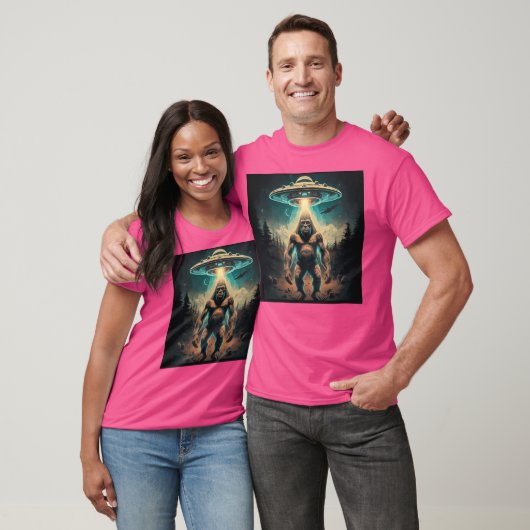 Grappige unieke Bigfoot-selfie met UFO's Weird T-shirt (Unisex)