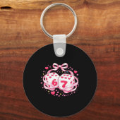 Grappige Valentijnsdobbelstenen 6 7 Preppy 67 Zes  Sleutelhanger (Voorkant)