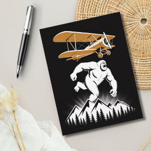 Grappige Verjaardag Bigfoot Vintage Vliegtuig Cust Briefkaart