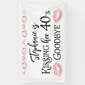 Grappige Verjaardag Kus Een Decennium Afscheid Cus Spandoek (Verticaal)