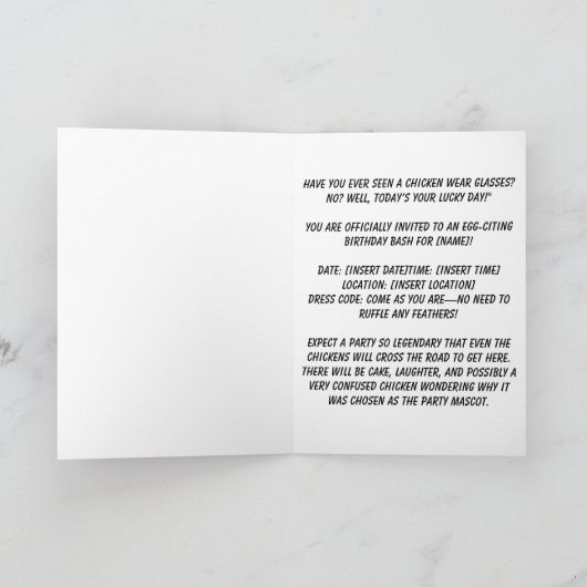 Grappige verjaardagskaart met stijlvolle kip (Binnen)