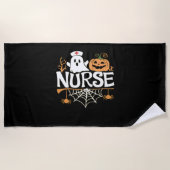 Grappige Verpleegster Halloween Ghost Design Essen Strandlaken (Voorkant)