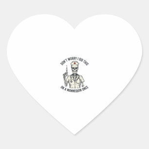 Grappige verpleegster skelet injectiespuit vintage hart sticker