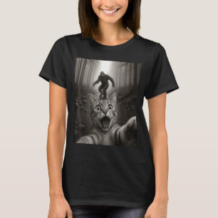 Grappige Verraste Ed Kat Selfie Met Bigfoot Sasqua T-shirt