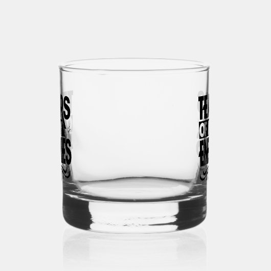 Grappige vijand scheurt woord kunst whisky glas (Links)
