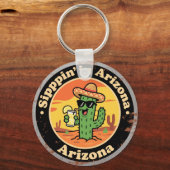 Grappige Vintage Arizona Sippin Cactus Sleutelhanger (Achterkant)