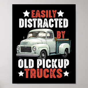 Grappige vrachtwagen gemakkelijk afgeleid door oud poster