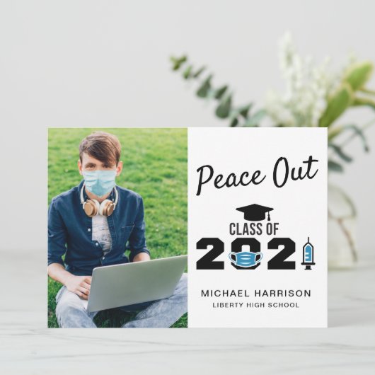 Grappige Vrede uit Klasse van 2021 Foto Afstuderen Aankondiging (Staand voorkant)