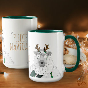 Grappige Vrolijke 'Fleece Navidad' Schaap Cartoon Mok