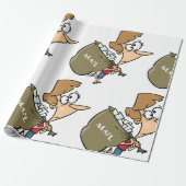 Grappige vrouw zeult met zware postzak cadeaupapier (Uitgerold)
