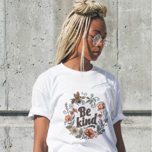 Grappige Vrouwen Gift Shirt Be Kind Retro Bee