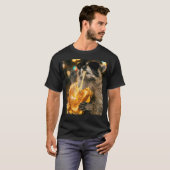 Grappige Wasbeer Eet Geroosterd Kaas T-shirt (Voorkant volledig)