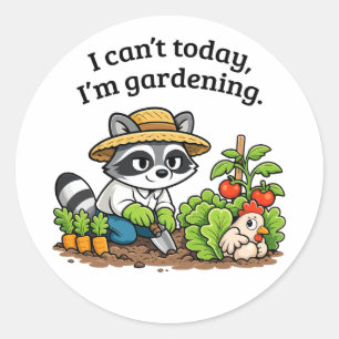 Grappige Wasbeer Tuinieren – Ik Kan Niet Vandaag, Ronde Sticker