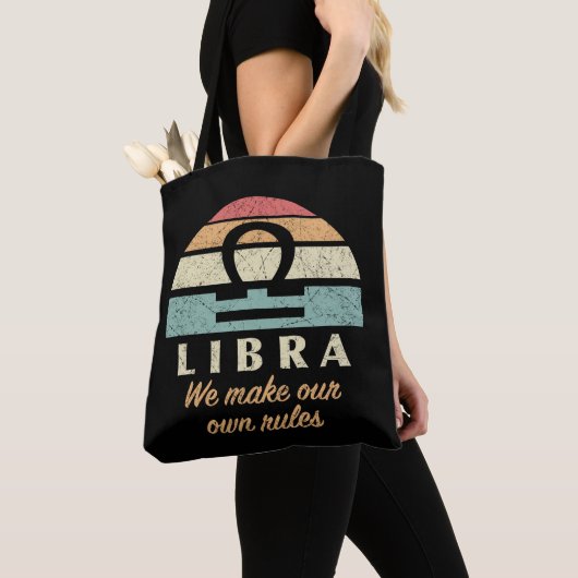 Grappige Weegschaal Zodiac Regels Tote Bag (Dichtbij)