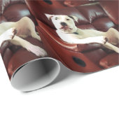 grappige witte pitbull hond op de bank cadeaupapier (Rol Hoek)