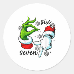 Grappige Zes Zeven 67 Meme 6 7 Kerst Elf Hand Jong Ronde Sticker
