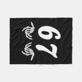 Grappige Zes Zeven 6 7 Meme 67 Skelet Hand Hallowe Fleece Deken (Voorkant (Horizontaal))