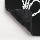 Grappige Zes Zeven 6 7 Meme 67 Skelet Hand Hallowe Muismat (Hoek)