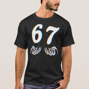 Grappige Zes Zeven 6 7 Meme 67 Skelet Hand Hallowe T-shirt