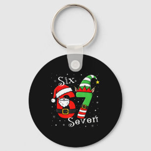 Grappige Zes Zeven 6 7 Meme Kerstman Elf Nummer Sleutelhanger