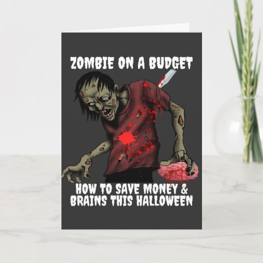 Grappige Zombie Op Een Budget Halloween Kaart (Voorkant)
