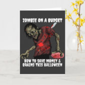 Grappige Zombie Op Een Budget Halloween Kaart (Gele Bloem)