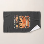 Grappige zombies halloween achtervolgen ons ontwer handdoek (Handdoek)
