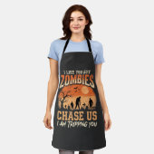 Grappige zombies halloween achtervolgen ons ontwer schort (Gedragen)